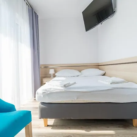 ベッド・アンド・ブレックファスト Marlon 3*