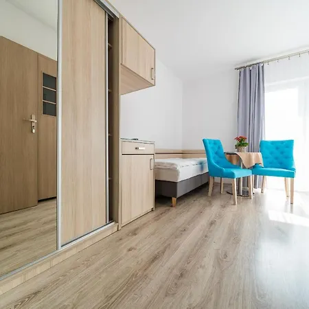 ベッド・アンド・ブレックファスト Marlon 3*