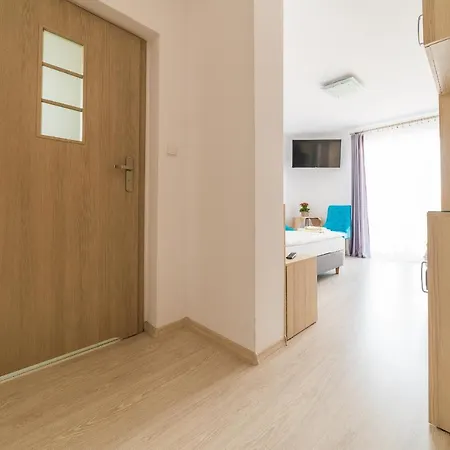 Marlon 3* Jastrzębia Góra