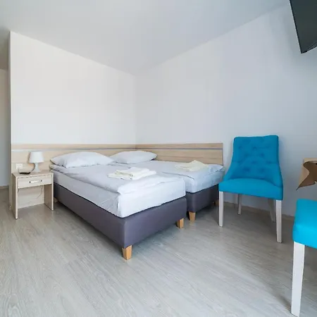 Marlon Alojamento de Acomodação e Pequeno-almoço 3*