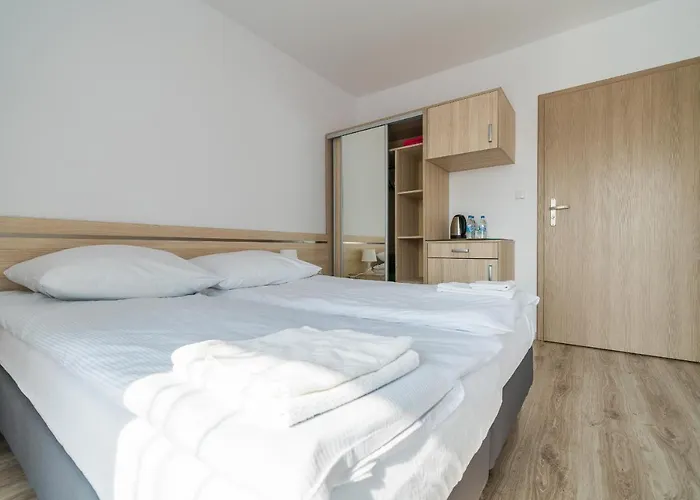 Marlon 3* Jastrzębia Góra